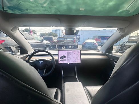 Used 2020 Tesla Model 3 Long Range image 5