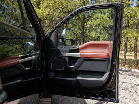 Used 2019 Ford F450 Platinum AWD/4WD image 34