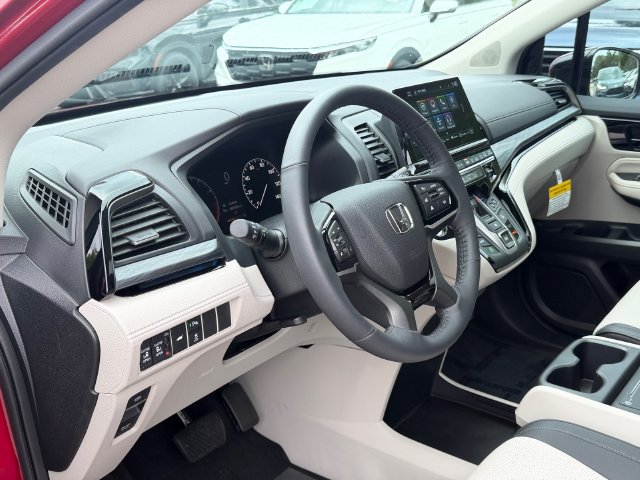 Used 2026 Honda Odyssey Elite image 13