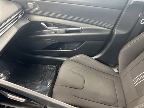 Used 2023 Hyundai Elantra SEL w/ Convenience Package image 20