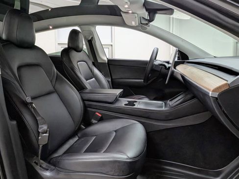 Used 2022 Tesla Model Y Performance AWD/4WD image 25