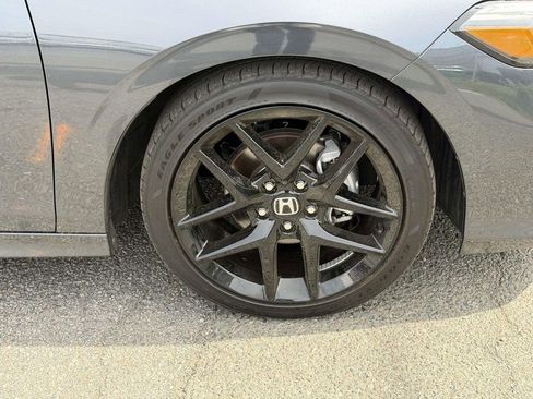 Used 2025 Honda Civic Sport image 25