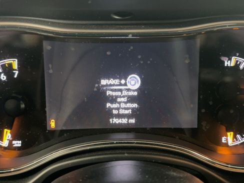 Used 2017 Jeep Grand Cherokee Limited w/ Luxury Group II image 20