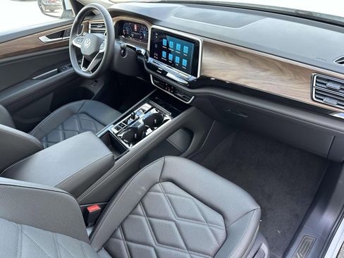 New 2026 Volkswagen Atlas SE image 13