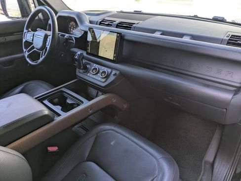 Used 2023 Land Rover Defender 110 X AWD/4WD image 27