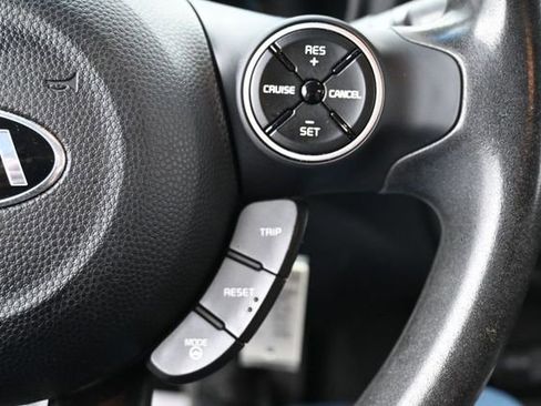 Used 2015 Kia Soul FWD image 15