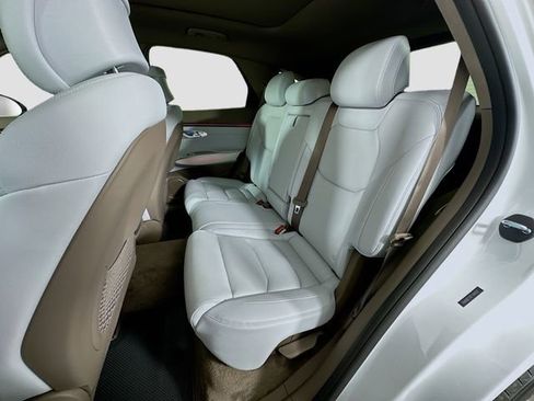 Certified 2026 Genesis GV70 2.5T Advanced AWD/4WD image 17