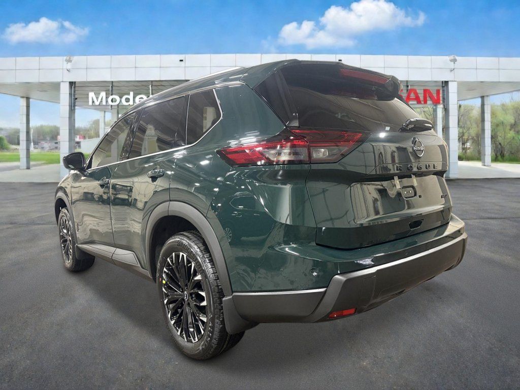 New 2026 Nissan Rogue Dark Armor AWD/4WD image 3