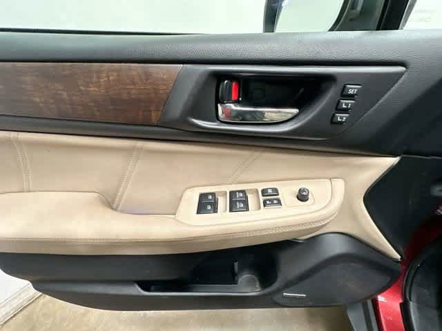 Used 2019 Subaru Outback 2.5i Limited AWD/4WD image 18