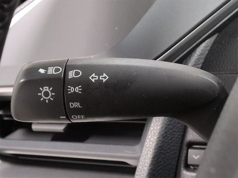 Used 2023 Toyota Prius LE image 27