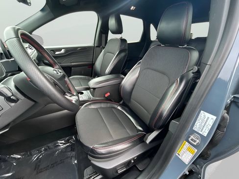 Certified 2025 Ford Escape ST-Line FWD image 10