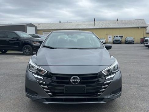 Used 2023 Nissan Versa S w/ S Plus Package FWD image 2