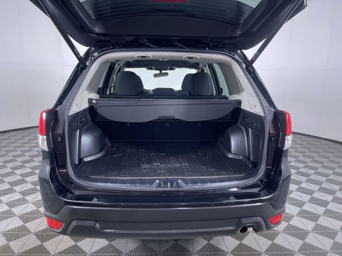 Used 2023 Subaru Forester Premium image 23