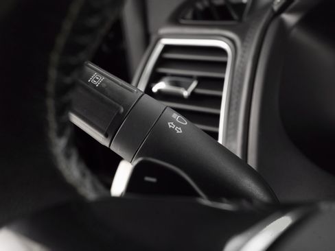 Used 2019 Ford Explorer Platinum image 30