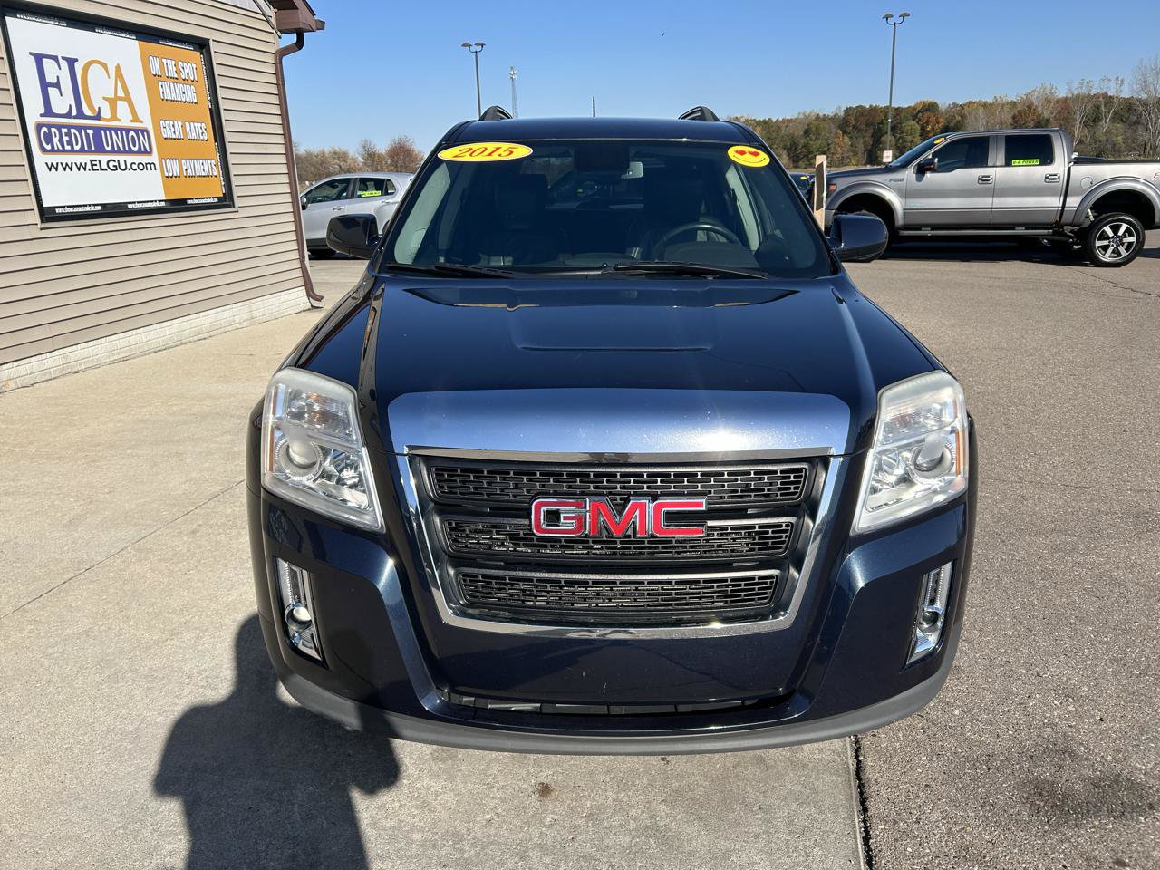 Used 2015 GMC Terrain SLT FWD image 2