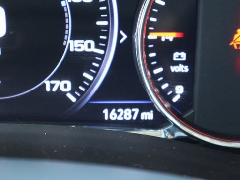 Certified 2022 GMC Terrain Denali w/ Denali Premium Package image 25