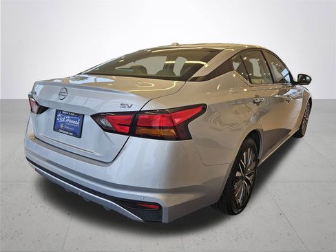 Certified 2023 Nissan Altima 2.5 SV image 8