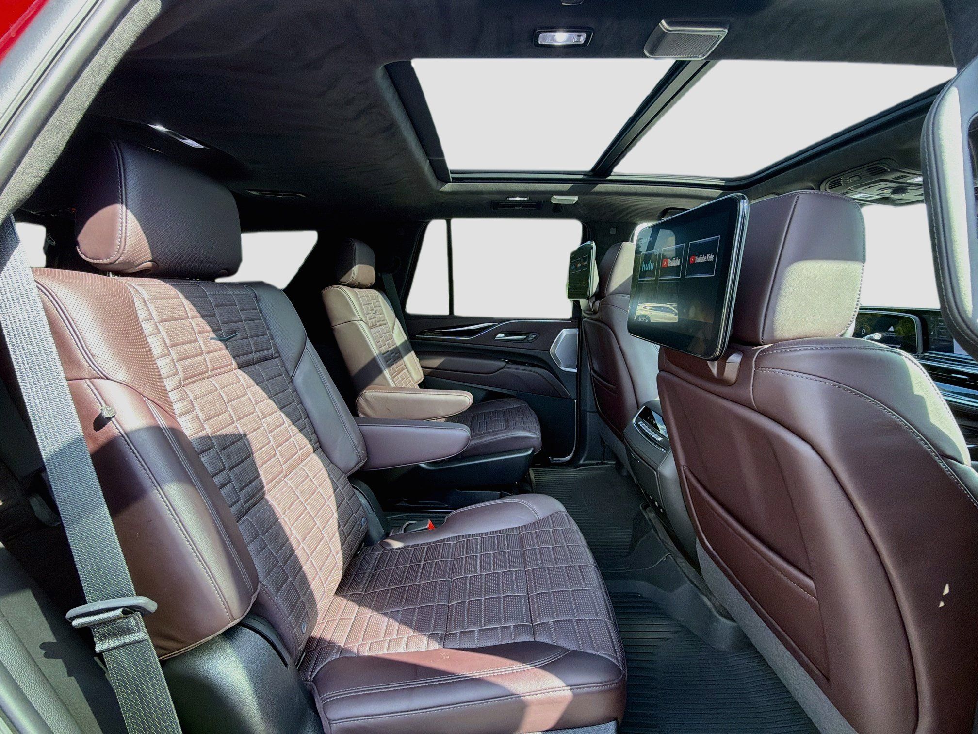 Certified 2024 Cadillac Escalade Sport Platinum AWD/4WD image 31