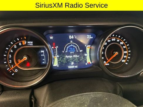 Used 2023 Jeep Gladiator Sport AWD/4WD image 12