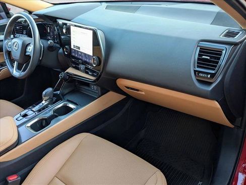 Used 2024 Lexus NX 250 FWD w/ Towing Package (2000 Lbs) image 21