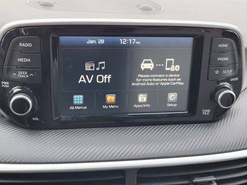 Used 2020 Hyundai Tucson SE image 16