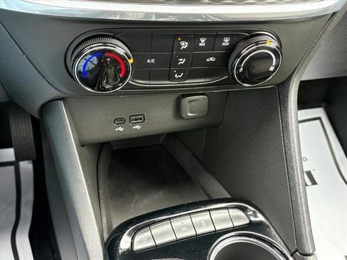 Certified 2024 Buick Encore GX Preferred image 15