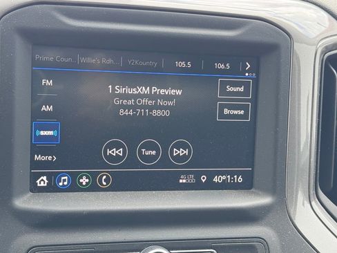 Used 2020 Chevrolet Silverado 2500 Custom w/ Custom Value Package image 16