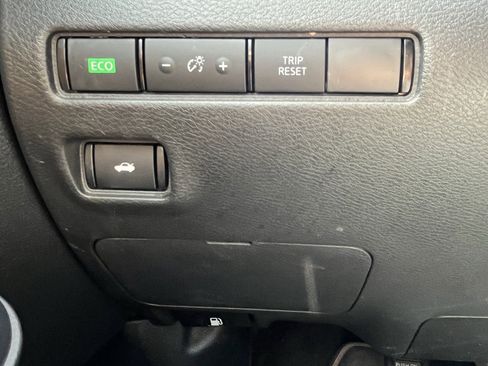 Used 2023 Nissan Sentra SV w/ SV Premium Package FWD image 23