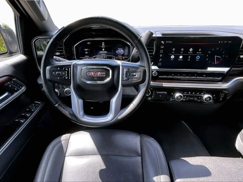 Used 2025 GMC Sierra 1500 SLT RWD image 6