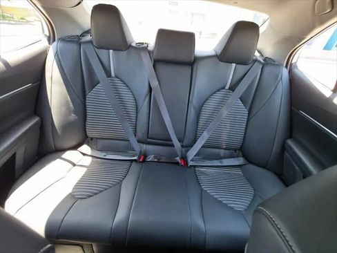 Used 2022 Toyota Camry SE w/ Convenience Package FWD image 32