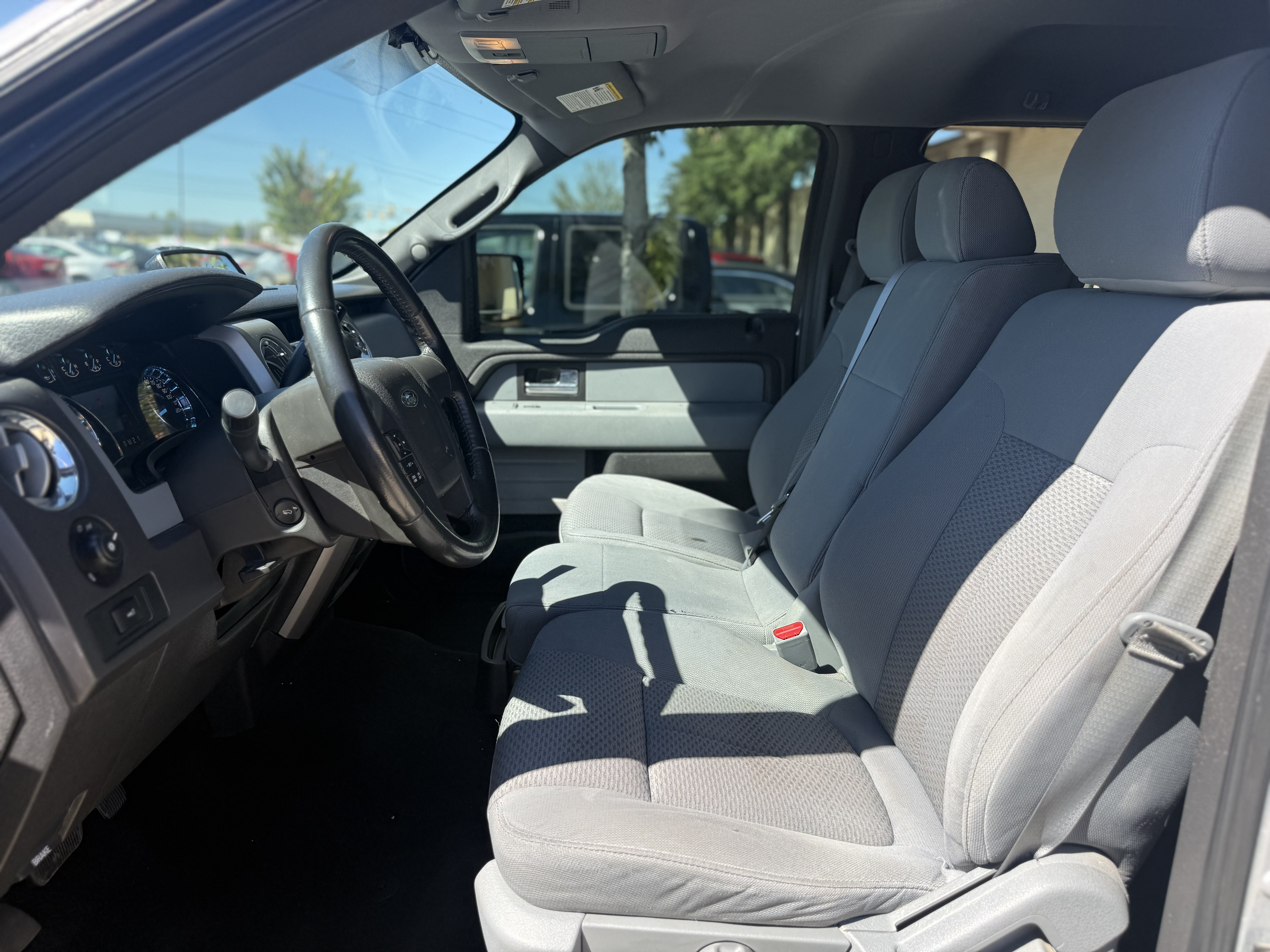 Used 2012 Ford F150 XLT w/ XLT Chrome Pkg AWD/4WD image 12