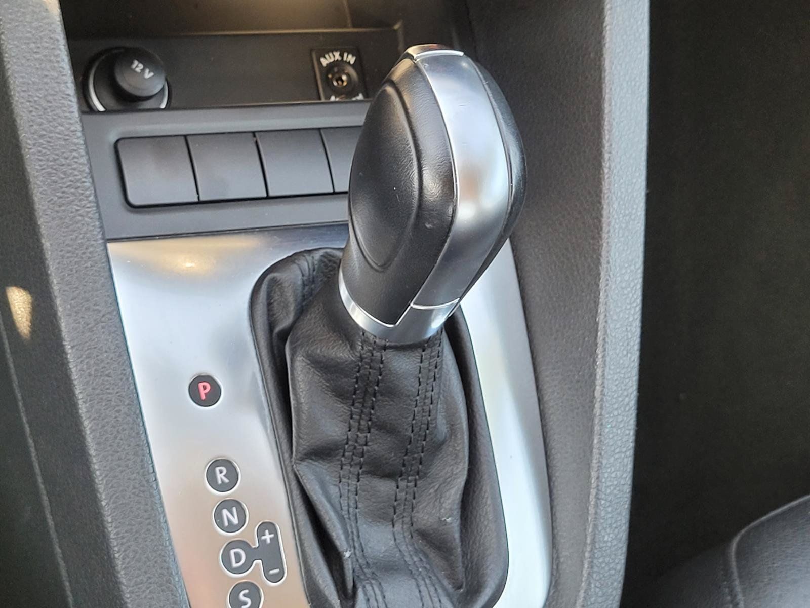 Used 2012 Volkswagen Jetta SE FWD image 11
