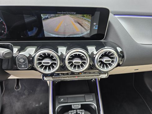 Used 2021 Mercedes-Benz GLA 250 GLA 250 image 20