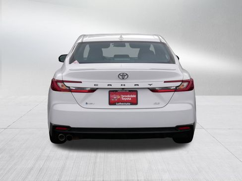 Certified 2025 Toyota Camry SE FWD image 6