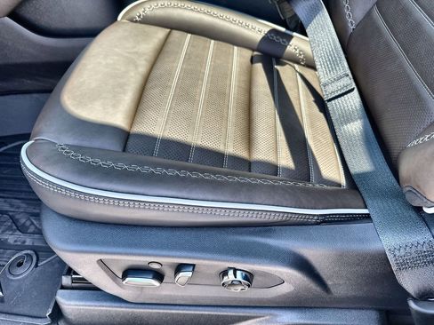 New 2026 GMC Yukon Denali Ultimate w/ LPO, Floor Liner Package AWD/4WD image 25