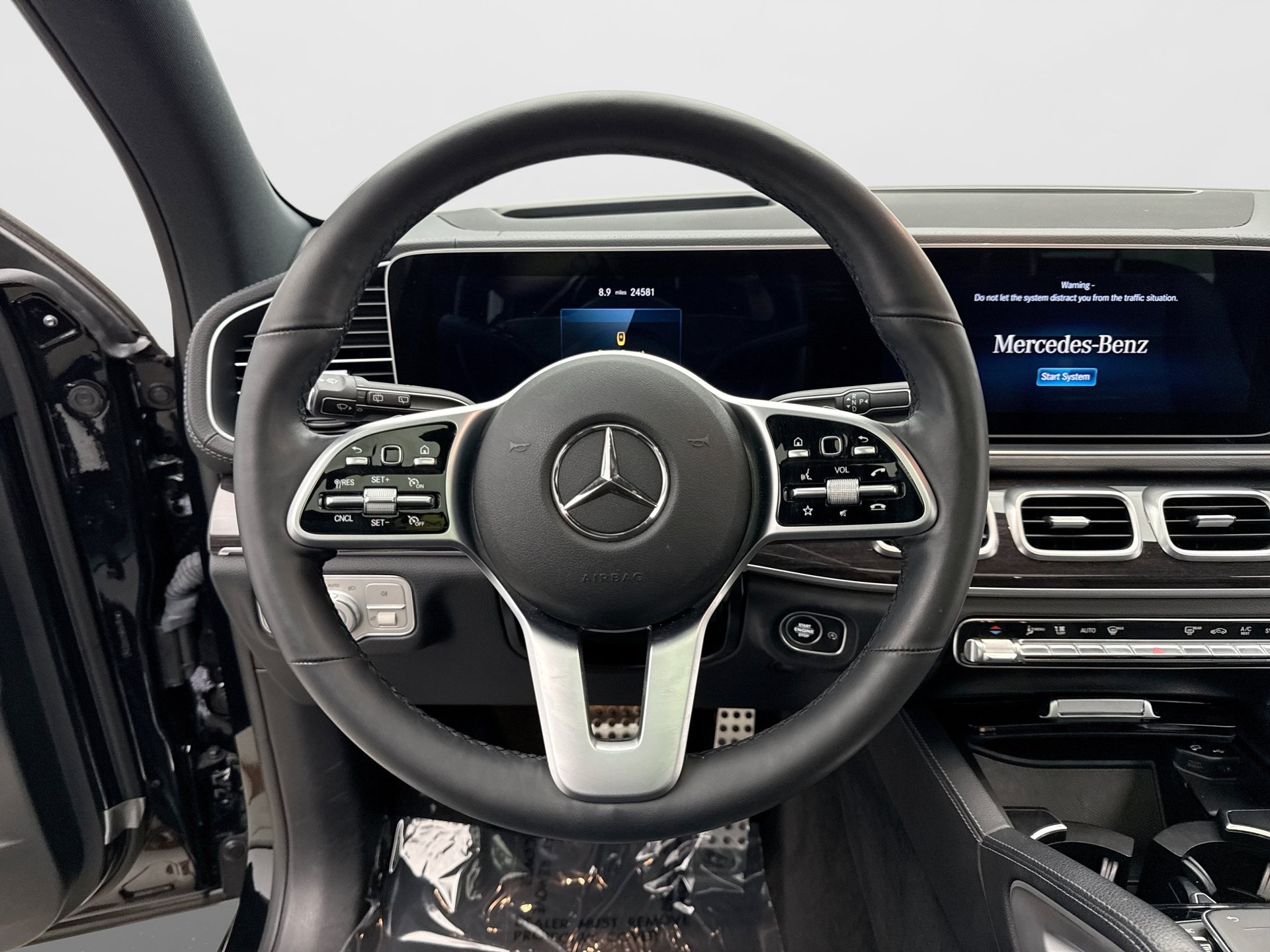 Used 2022 Mercedes-Benz GLS 450 4MATIC image 14