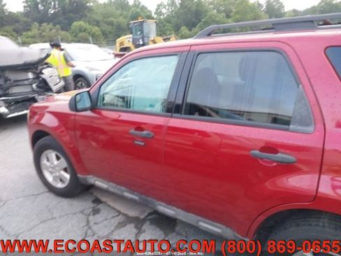 Used 2011 Ford Escape XLT w/ 202A Rapid Spec Order Code image 7