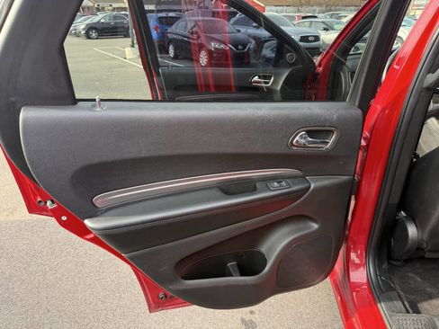 Used 2018 Dodge Durango GT image 18