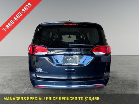 Used 2019 Chrysler Pacifica Touring-L FWD image 25
