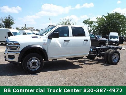 New 2026 RAM 5500 Tradesman w/ Chrome Appearance Group image 1