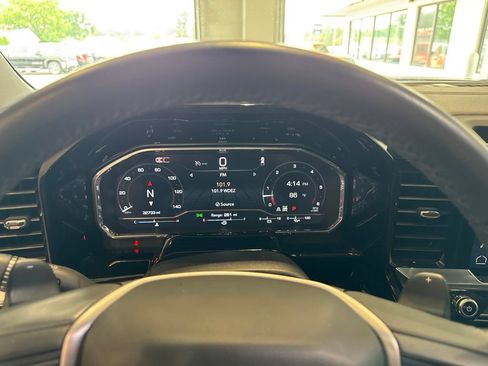 Used 2024 GMC Sierra 1500 SLT w/ SLT Premium Plus Package AWD/4WD image 29