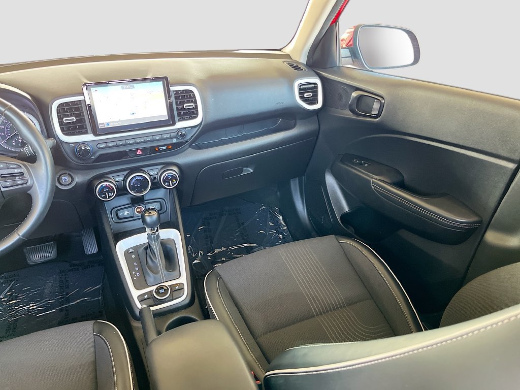 Used 2022 Hyundai Venue Limited FWD image 23