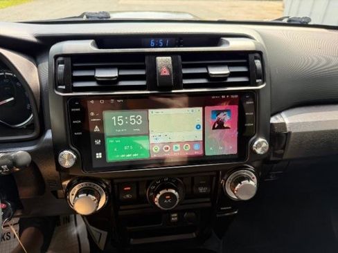 Used 2019 Toyota 4Runner TRD Off-Road AWD/4WD image 30