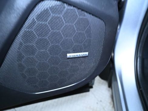 Used 2021 Subaru Ascent Limited w/ Technology Package image 27