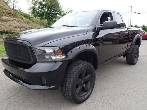 Used 2017 RAM 1500 Express w/ Black Ram 1500 Express Group AWD/4WD image 2