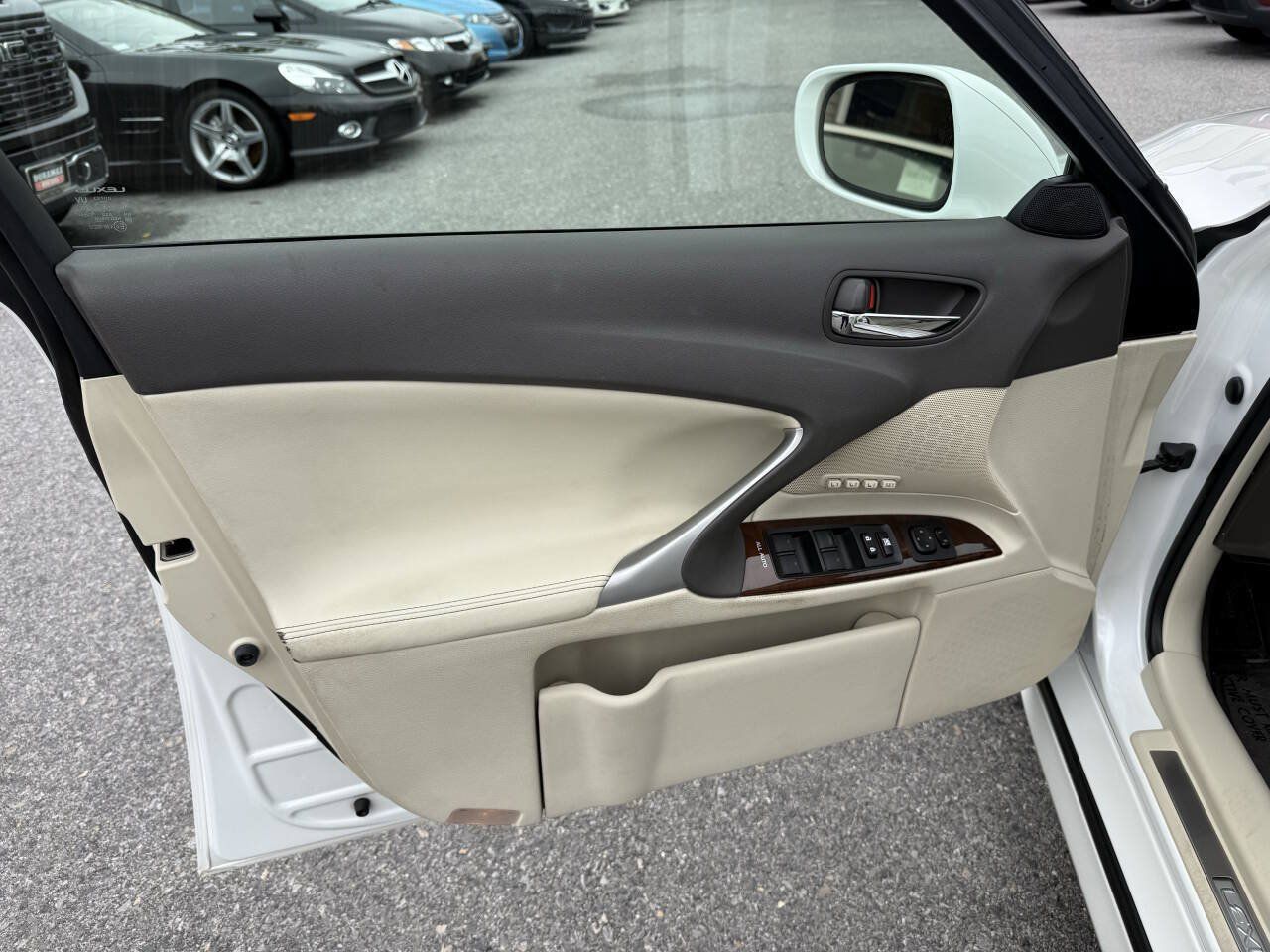 Used 2011 Lexus IS 250 AWD w/ Luxury Plus Value Edition image 10