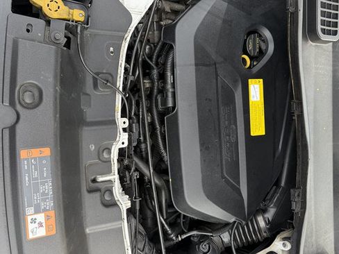 Used 2016 Ford Escape SE w/ Equipment Group 201A FWD image 22