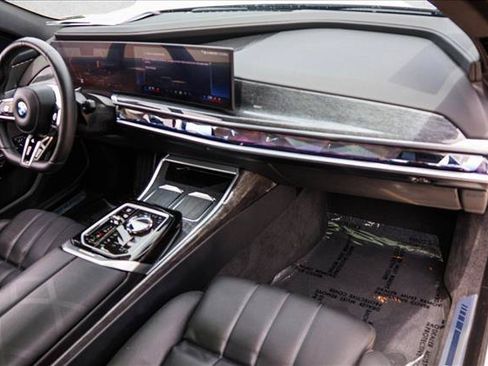 Used 2026 BMW 740i xDrive AWD/4WD image 26