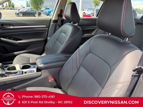 Certified 2024 Nissan Altima 2.0 SR FWD image 17