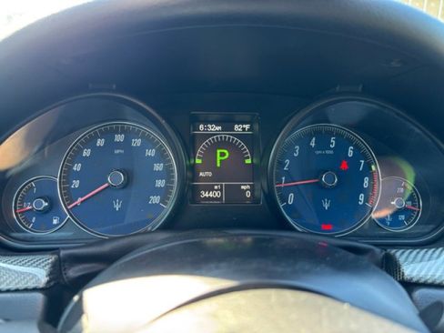 Used 2015 Maserati GranTurismo Sport image 23